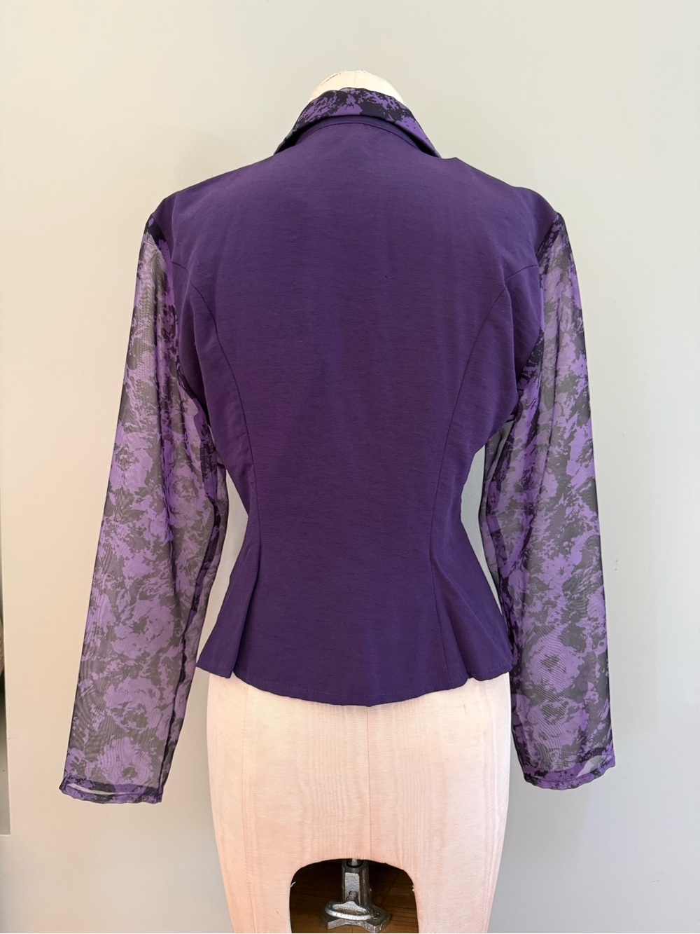 VTG Le Chateau Purple Figure Fitted Sheer Sleeves Top - Picture 10 of 13